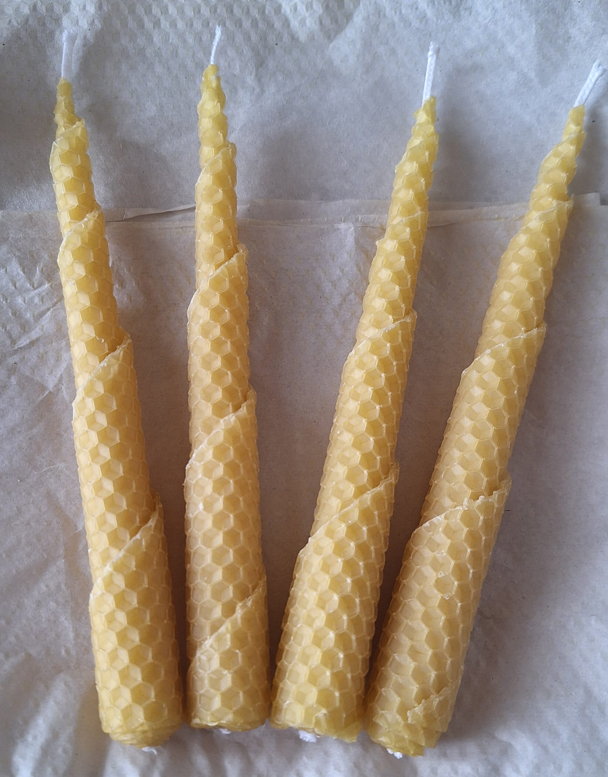 🕯Velas de miel 🍯medianas.
Dulzura, protección y Manifestación